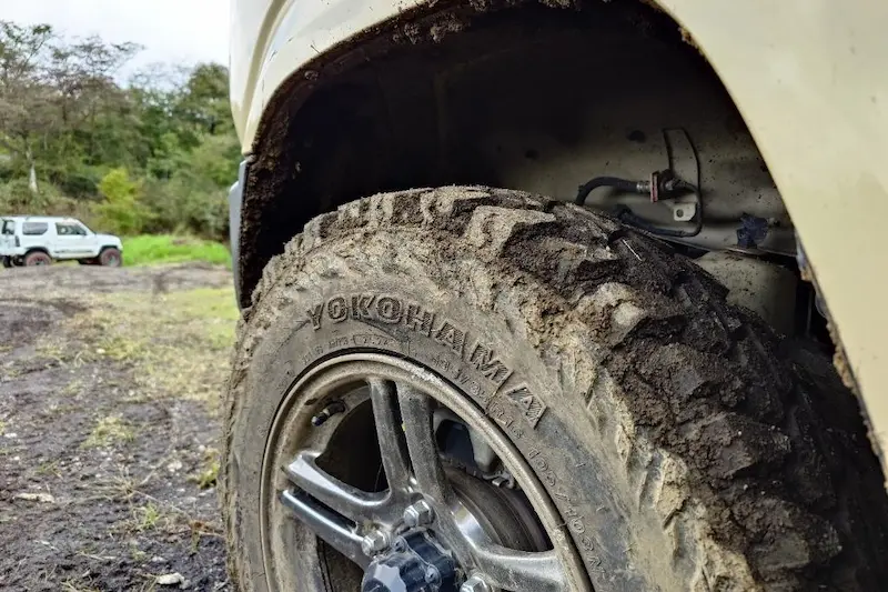 ヨコハマ・ジオランダー M/T G003 185/85R16を履くジムニーJB64