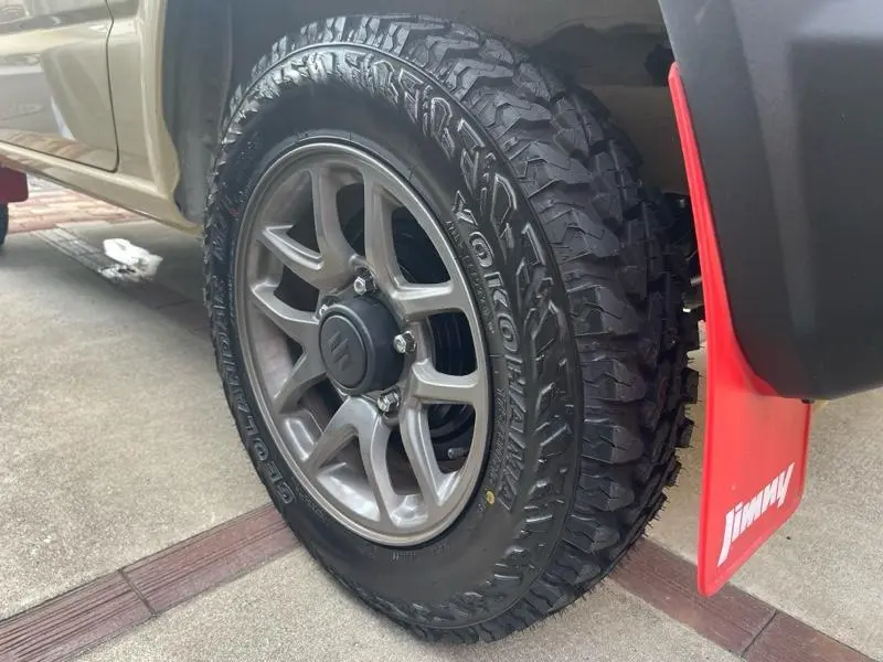 ヨコハマ・ジオランダー M/T G003 185/85R16を履くジムニーJB64
