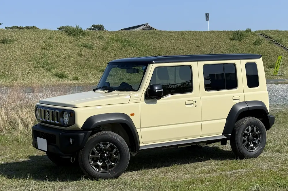 納車された私のジムニーノマド外観