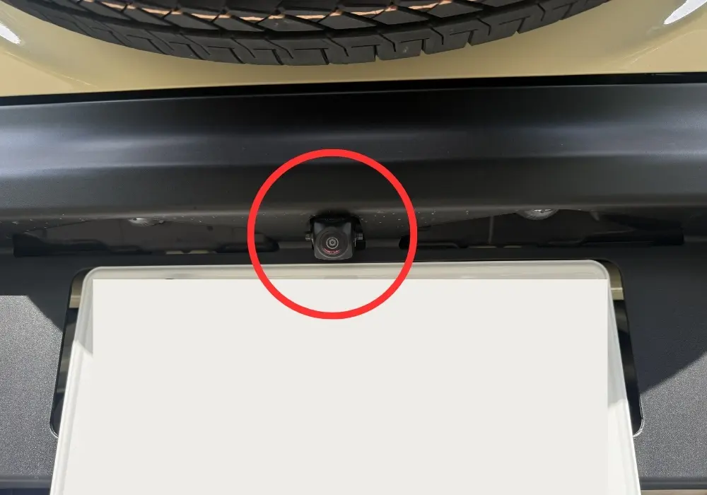 ジムニーノマドに装着したリアカメラ