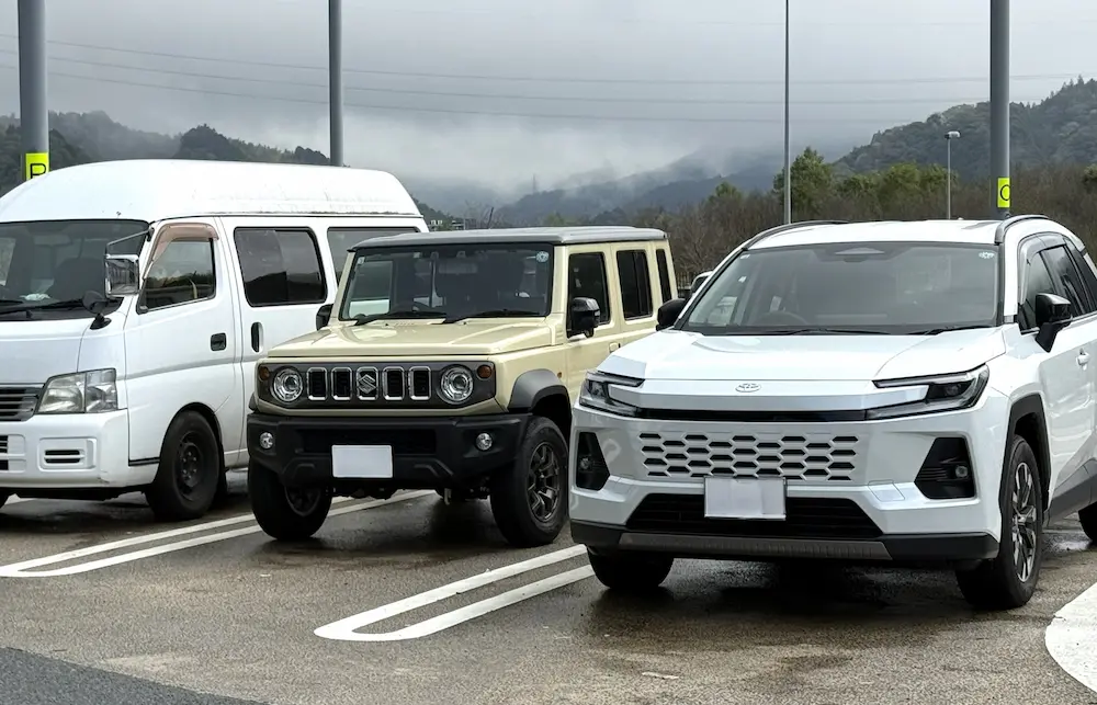 ジムニーノマドとSUVとの比較外観写真